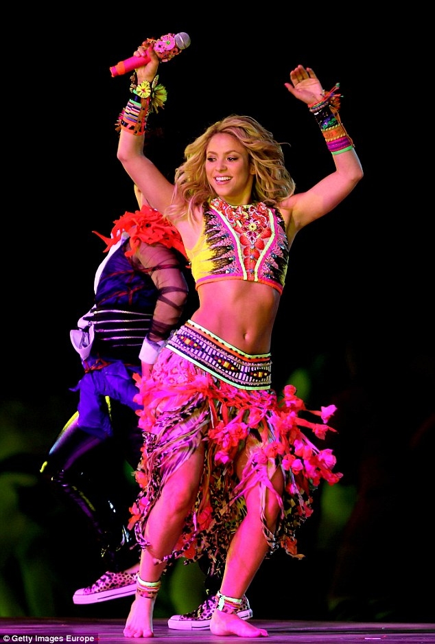 
	
	Shakira tại World Cup 2010.